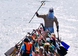 Poseidon als Steuermann der United Dragon Fighters in Mülheim