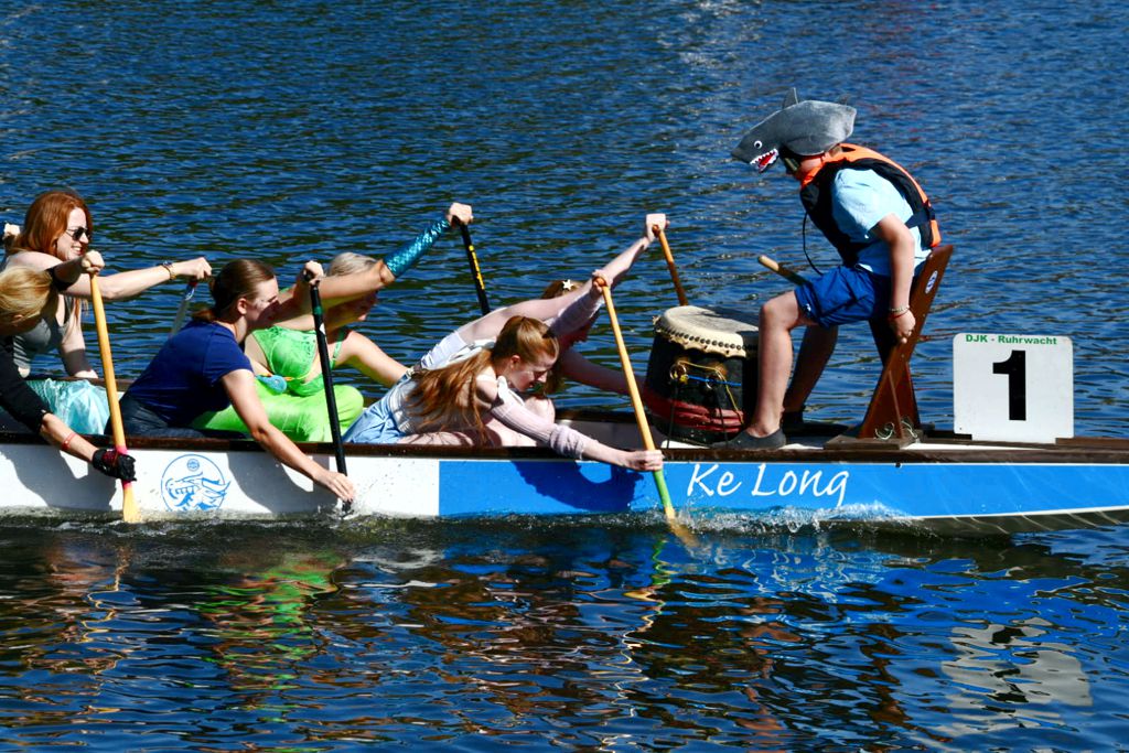 Drachenboot Team UDF vom CCF-Witten in Action - Drachenbootfestival Mülheim 2025